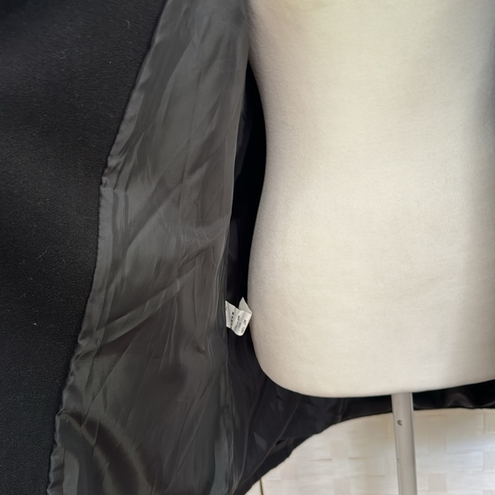 Femme Fatale Women’s Coat - Picture 9 of 12